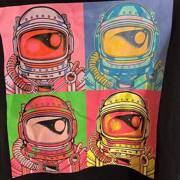 NASA hoodie! - Picture 4 of 4